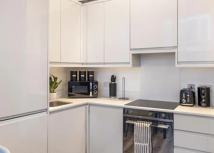 Notting Hill Retreat 2 Bedroom