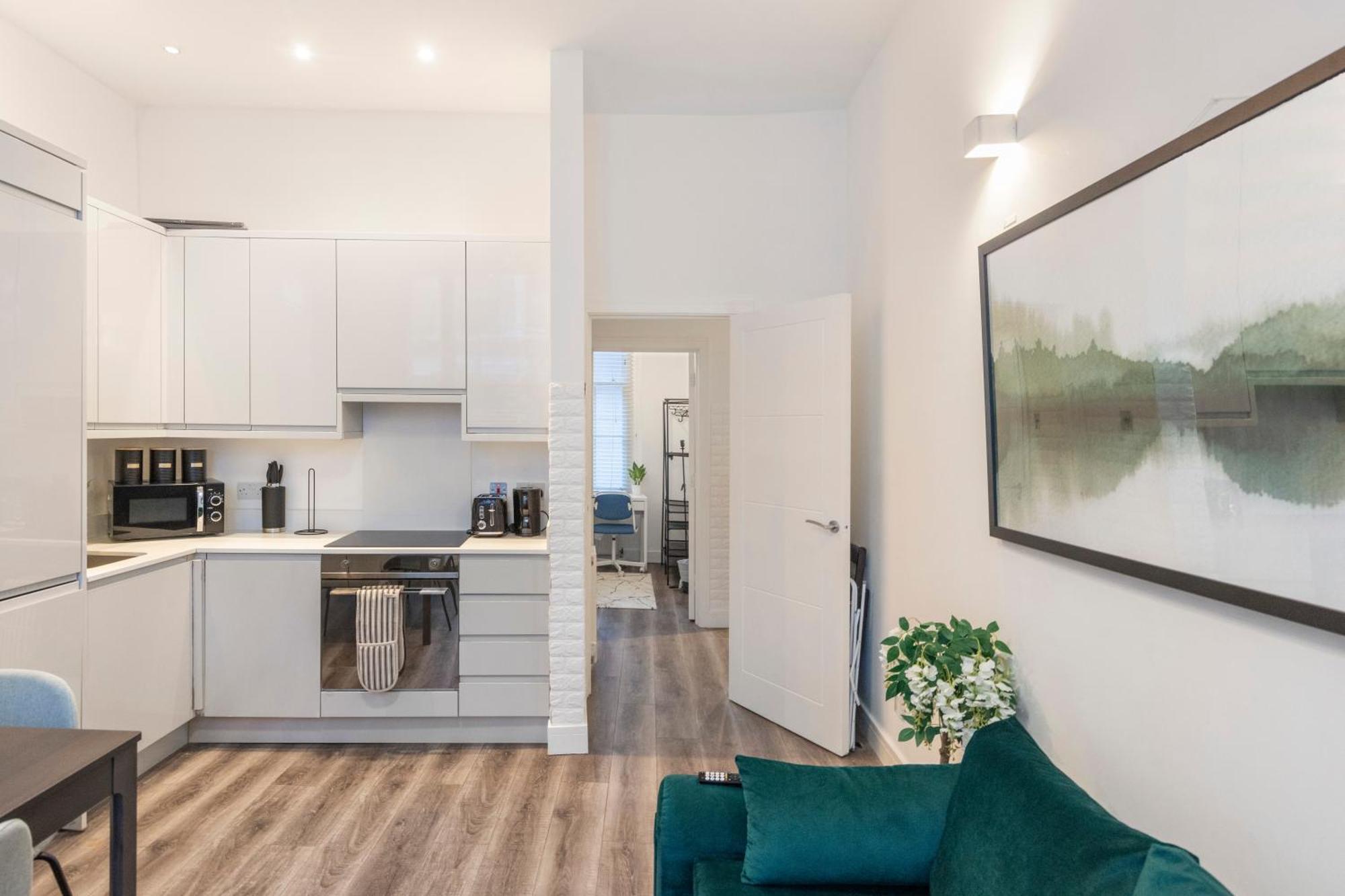 Notting Hill Retreat 2 Bedroom Лондон
