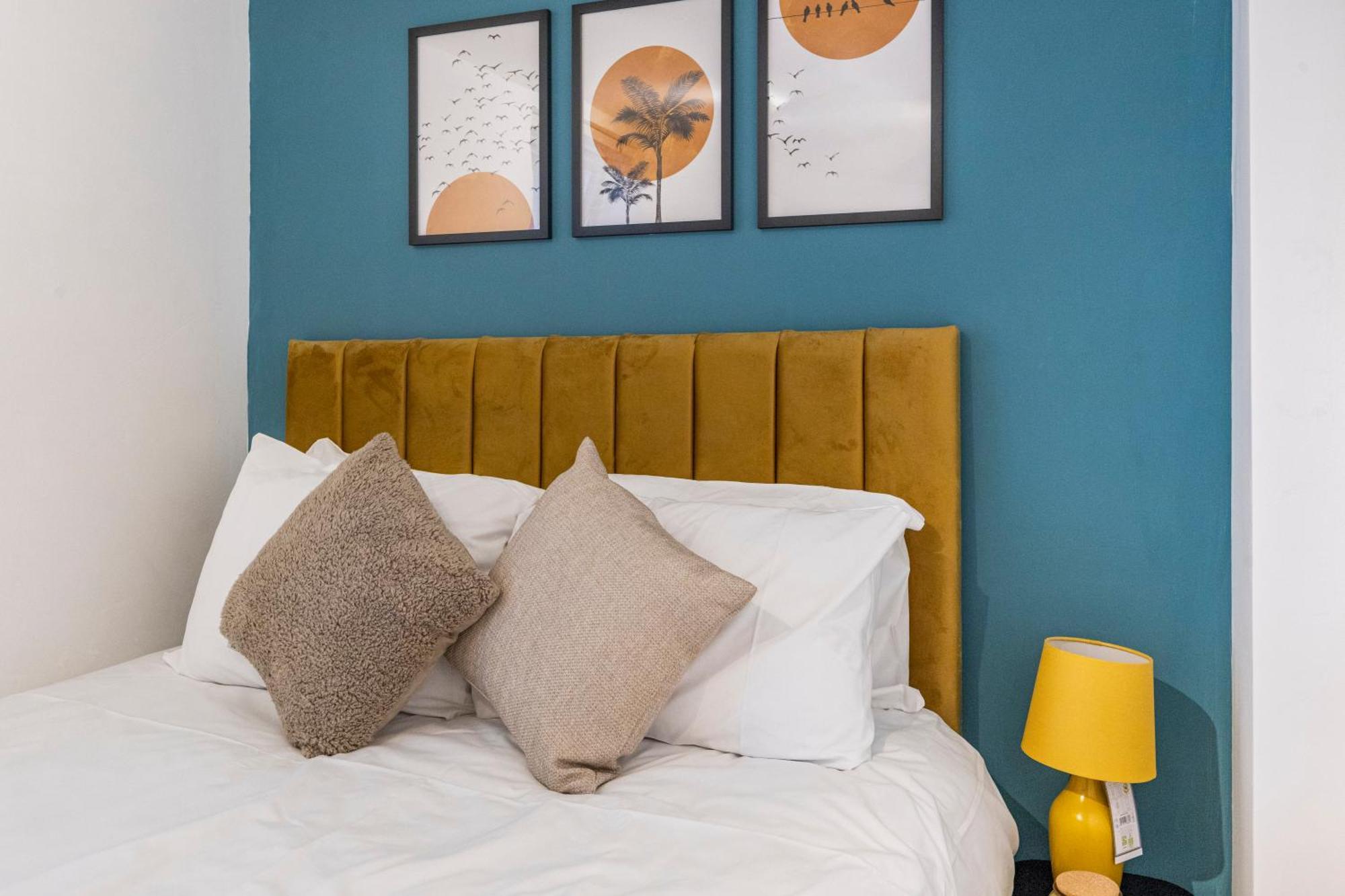 Notting Hill Retreat 2 Bedroom Лондон