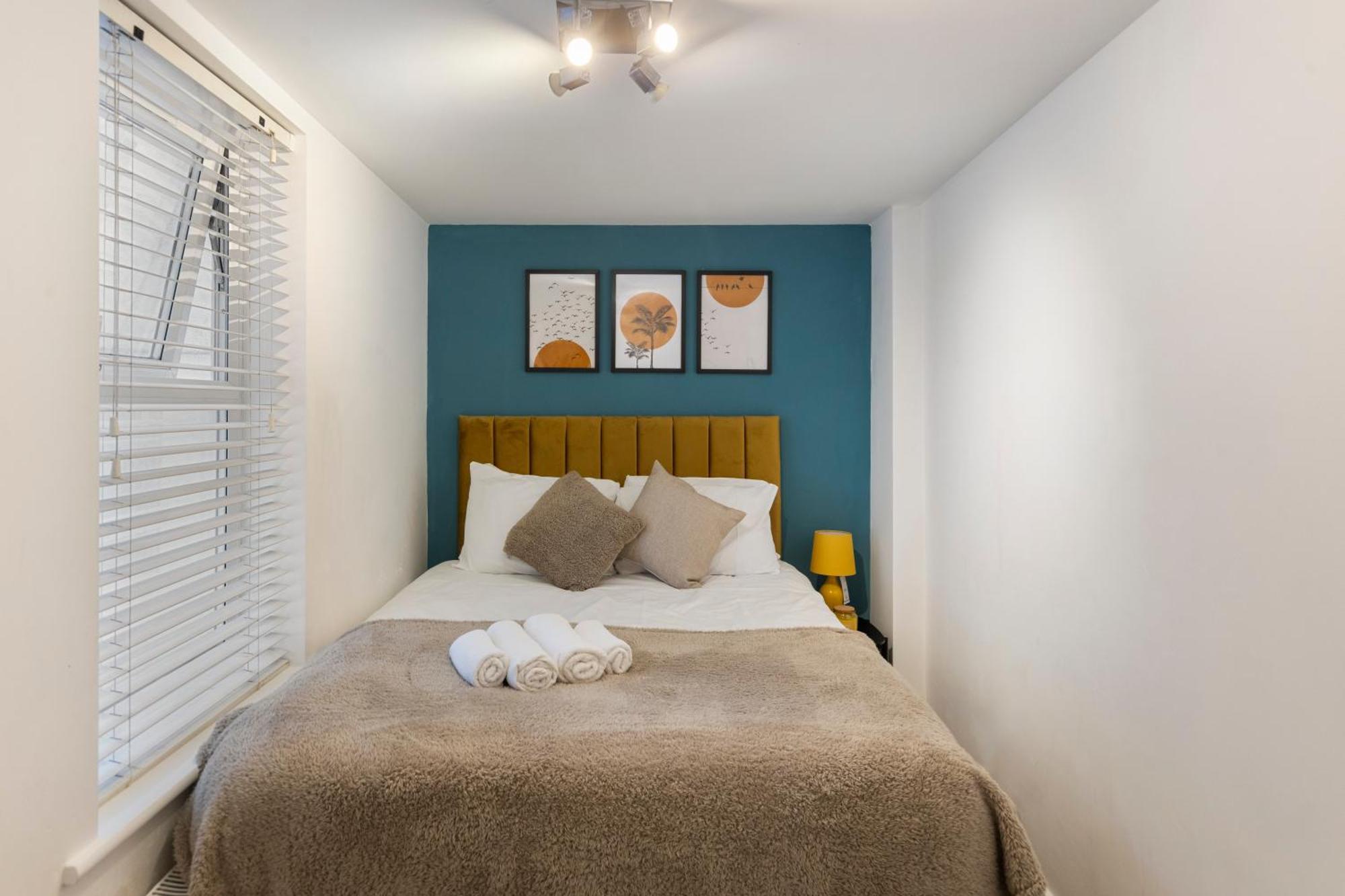Notting Hill Retreat 2 Bedroom Лондон