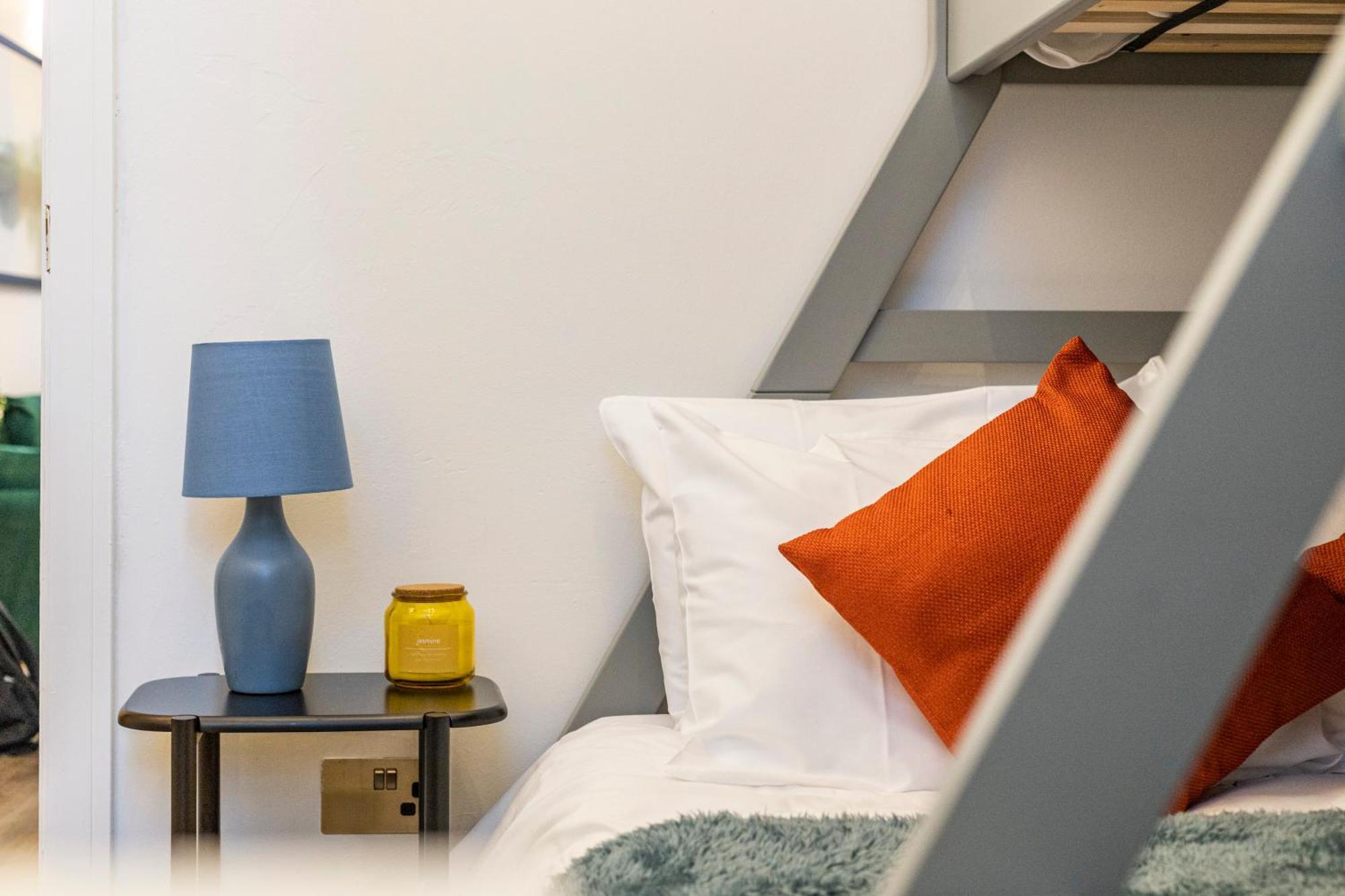 Апартаменты Notting Hill Retreat 2 Bedroom